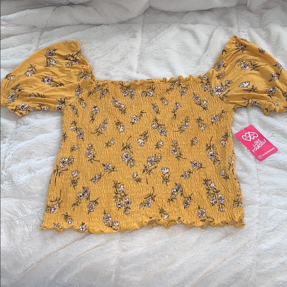 Heart & Hips Tops - 🌼Hearts & Hips Floral Top💛